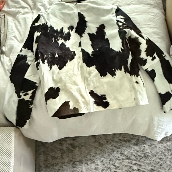 Cowhide Jacket - Picture 2 of 2